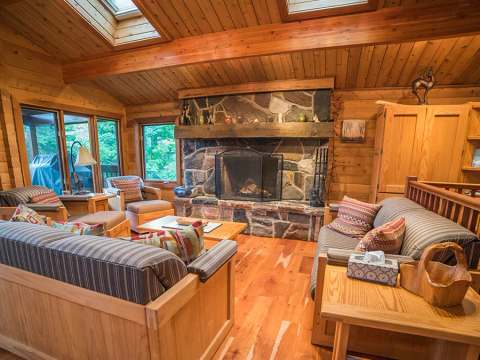 CHICKADEE CABIN – Réserve Beauchêne