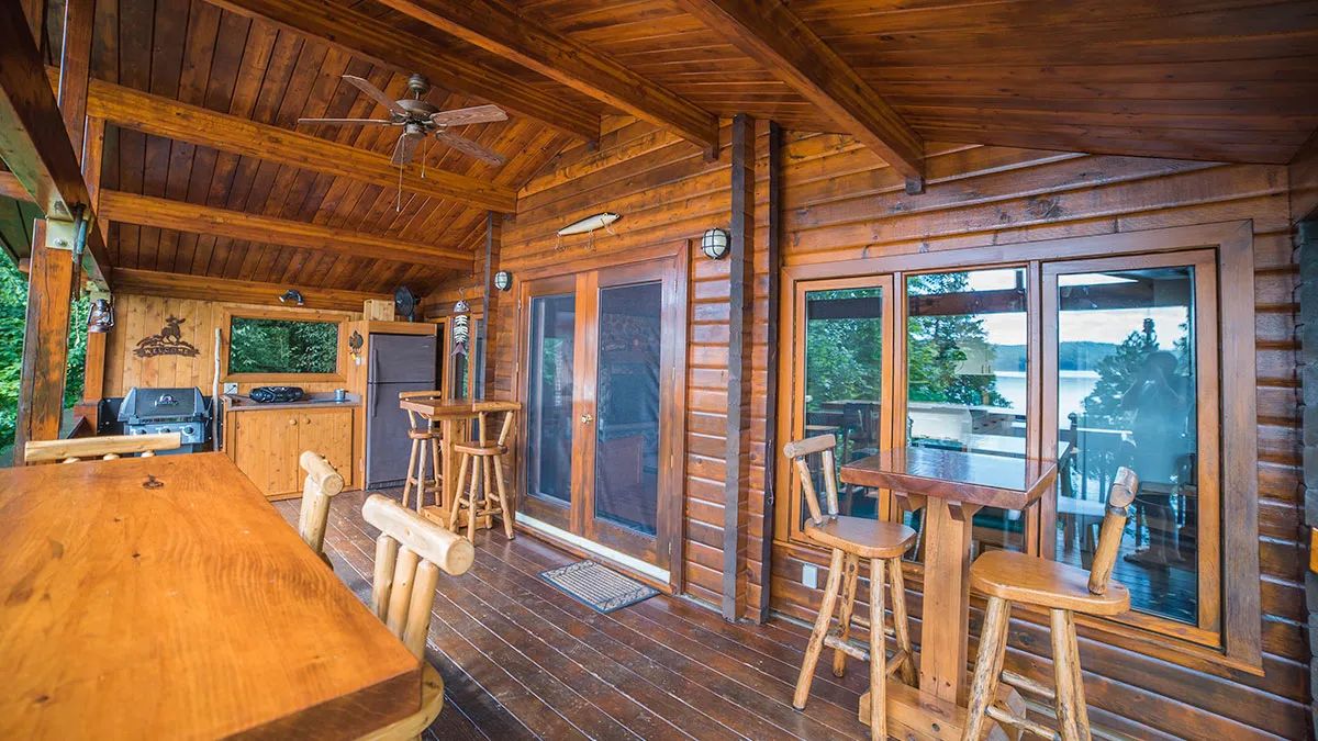 KINGFISHER CABIN — Réserve Beauchêne – Réserve Beauchêne