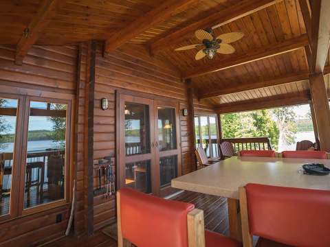 WOOD DUCK CHALET – Réserve Beauchêne