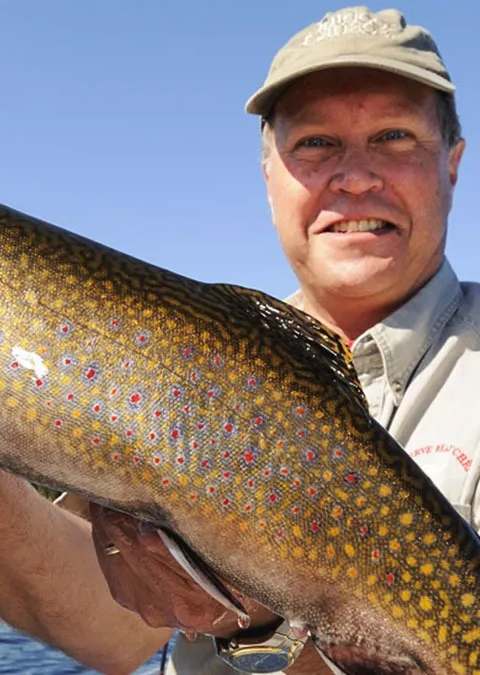 Fishing Brook trout at Réserve Beauchêne, Abitibi-Témiscamingue, Quebec — photo 2