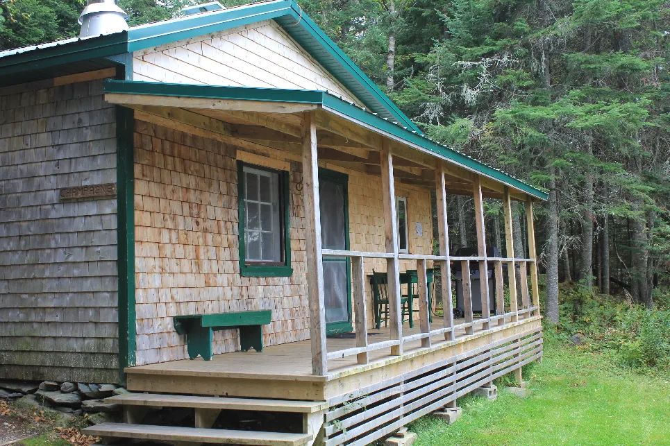 Chalet Champagne — Pourvoirie du Lac Portage – Pourvoirie du Lac Portage