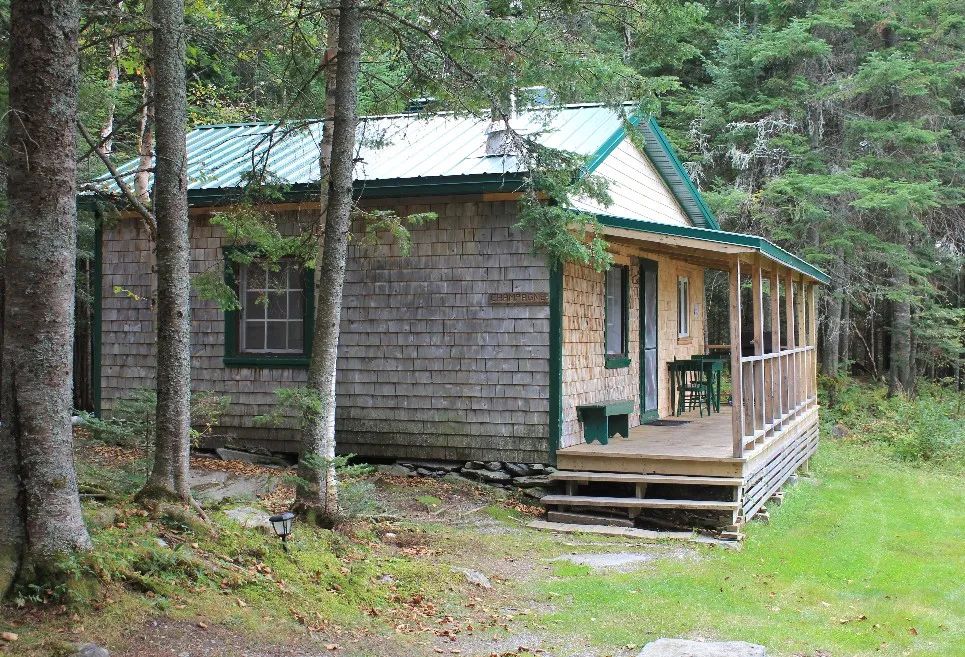 Chalet Champagne — Pourvoirie du Lac Portage – Pourvoirie du Lac Portage