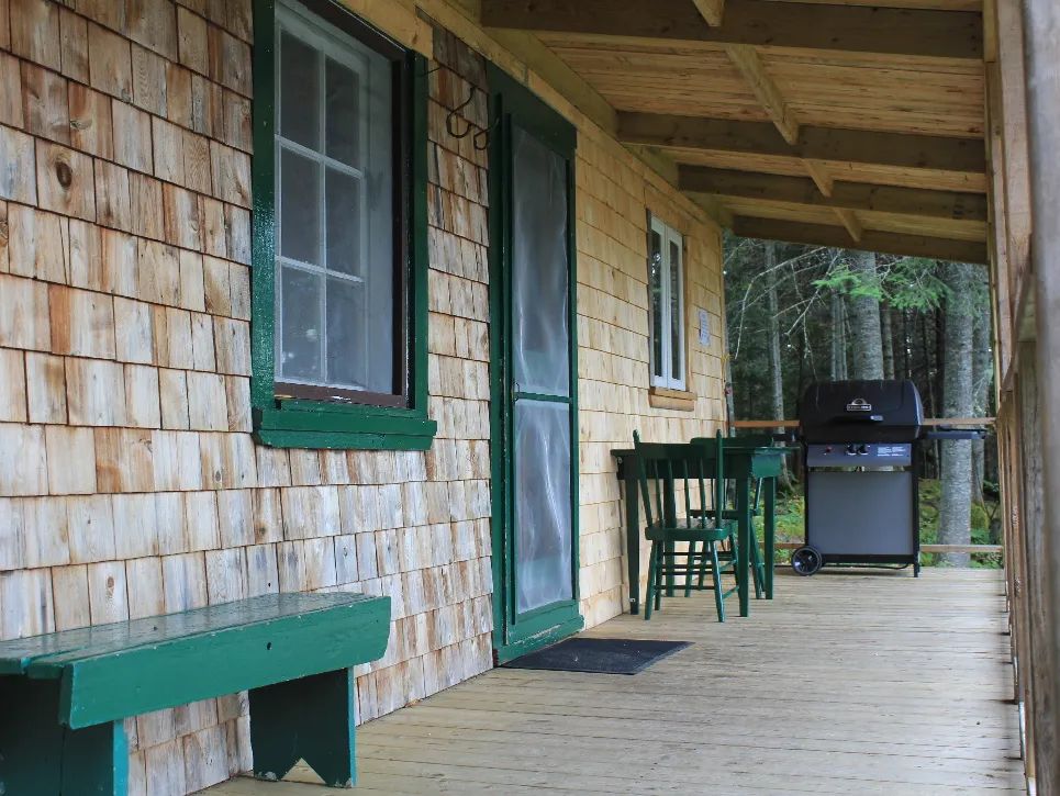 Chalet Champagne — Pourvoirie du Lac Portage – Pourvoirie du Lac Portage
