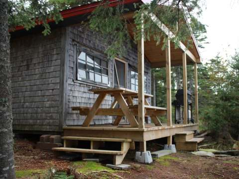 Frontière Cabin – Lac Portage Outfitter