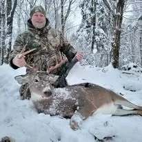 Hunting Deer at Lac Portage Outfitter, Chaudière-Appalaches, Quebec