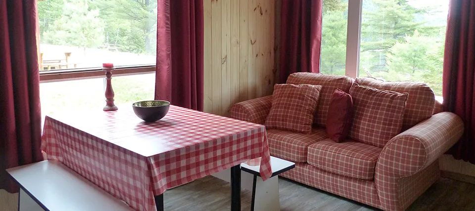 Cabin Fully equipped cabins — Le Domaine du Shamrock – Le Domaine du Shamrock
