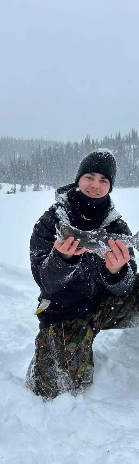 Fishing at Le Domaine Orégnac, Côte-Nord, Quebec — photo 2