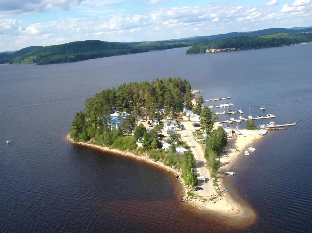 Photo de Les Deux Ours en Outaouais, Qc