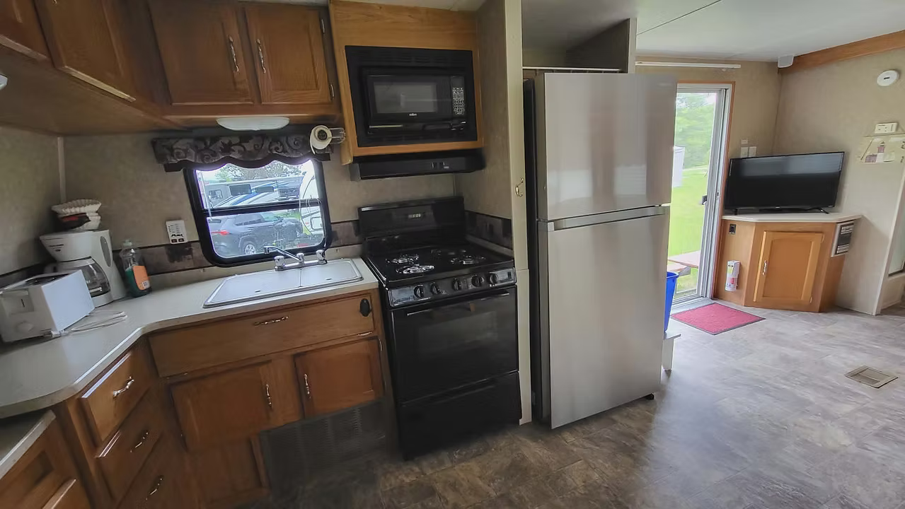 Roulotte Puma 30' — Domaine Larry Boismenu – Domaine Larry Boismenu