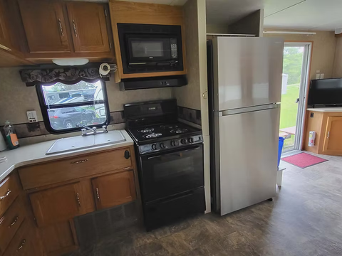 Roulotte Puma 30' – Domaine Larry Boismenu