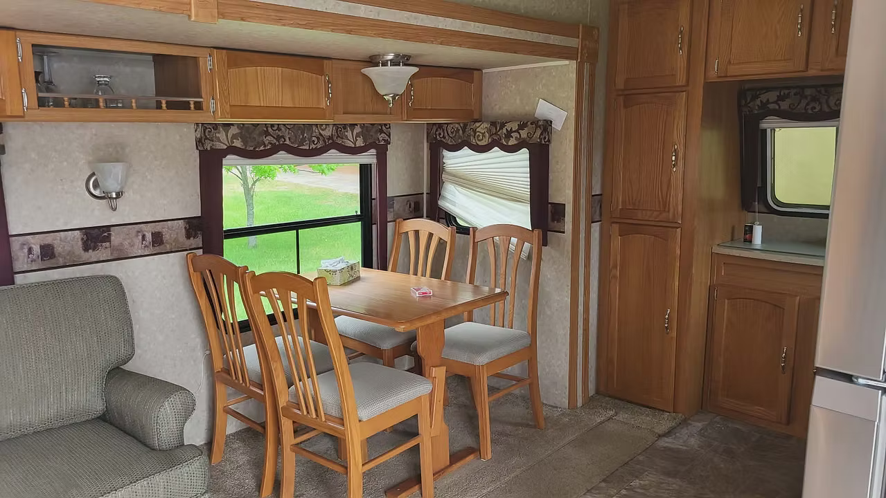 Roulotte Puma 30' — Domaine Larry Boismenu – Domaine Larry Boismenu