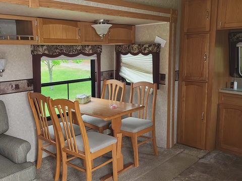 Roulotte Puma 30' – Domaine Larry Boismenu