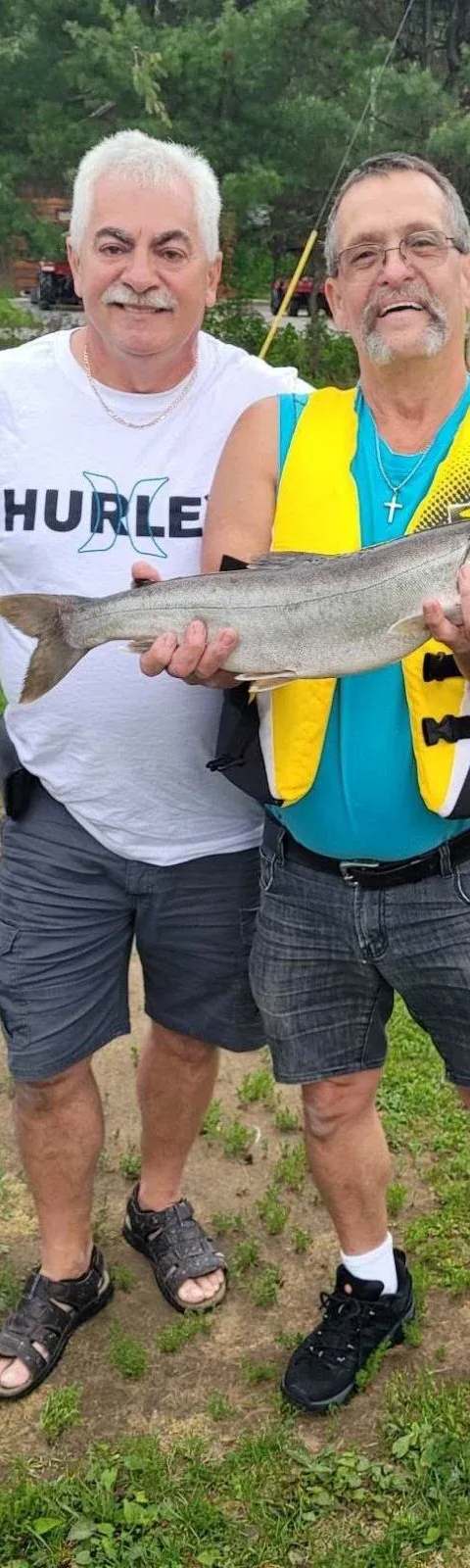 Pêche Truite arc-en-ciel chez Domaine Larry Boismenu, Laurentides, Québec