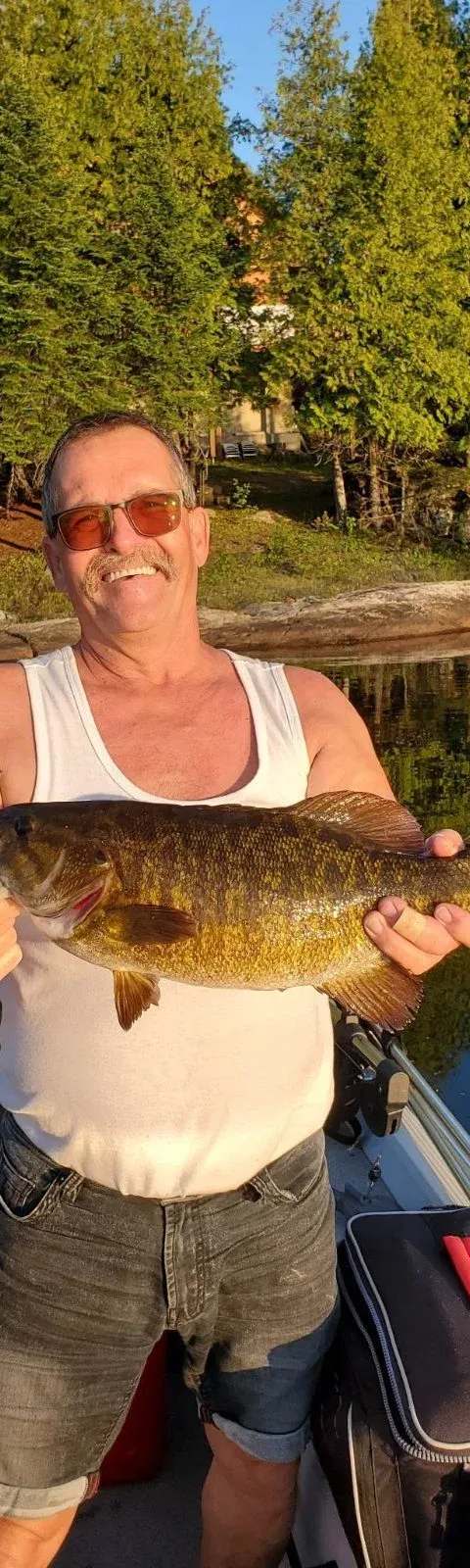 Pêche chez Domaine Larry Boismenu, Laurentides, Québec — photo 3