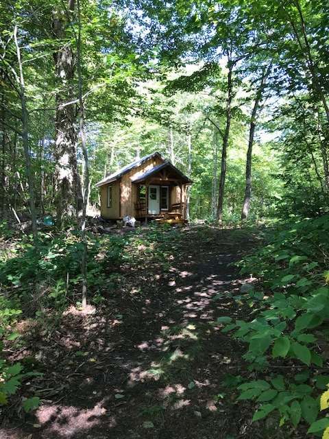 Cabin LAC CARILLON SHELTER — Parc Naturel Régional de Portneuf – Parc Naturel Régional de Portneuf