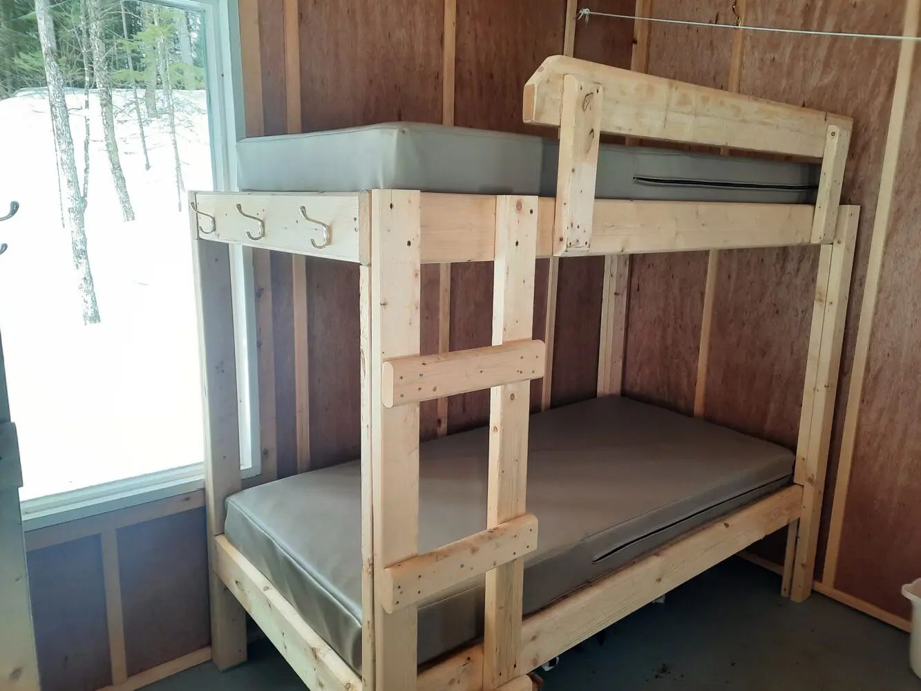 LAC CARILLON SHELTER – Parc Naturel Régional de Portneuf