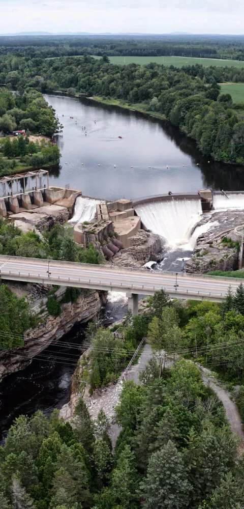 Vue aérienne des plans d'eau du territoire chez Parc Naturel Régional de Portneuf, Québec, Québec