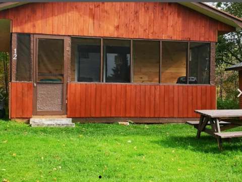 Chalet 12 – Pavillon Bark Lake Lodge