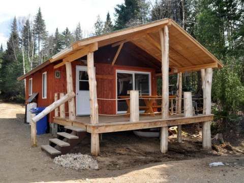 RADISSON CHALET – Pourvoirie Pavillon Basilières