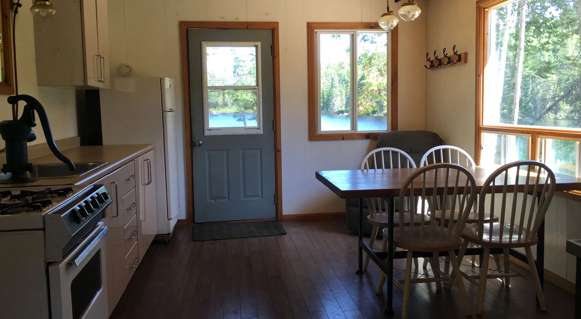 Cabin Alexander — Wapus Pavillon Lodge – Wapus Pavillon Lodge