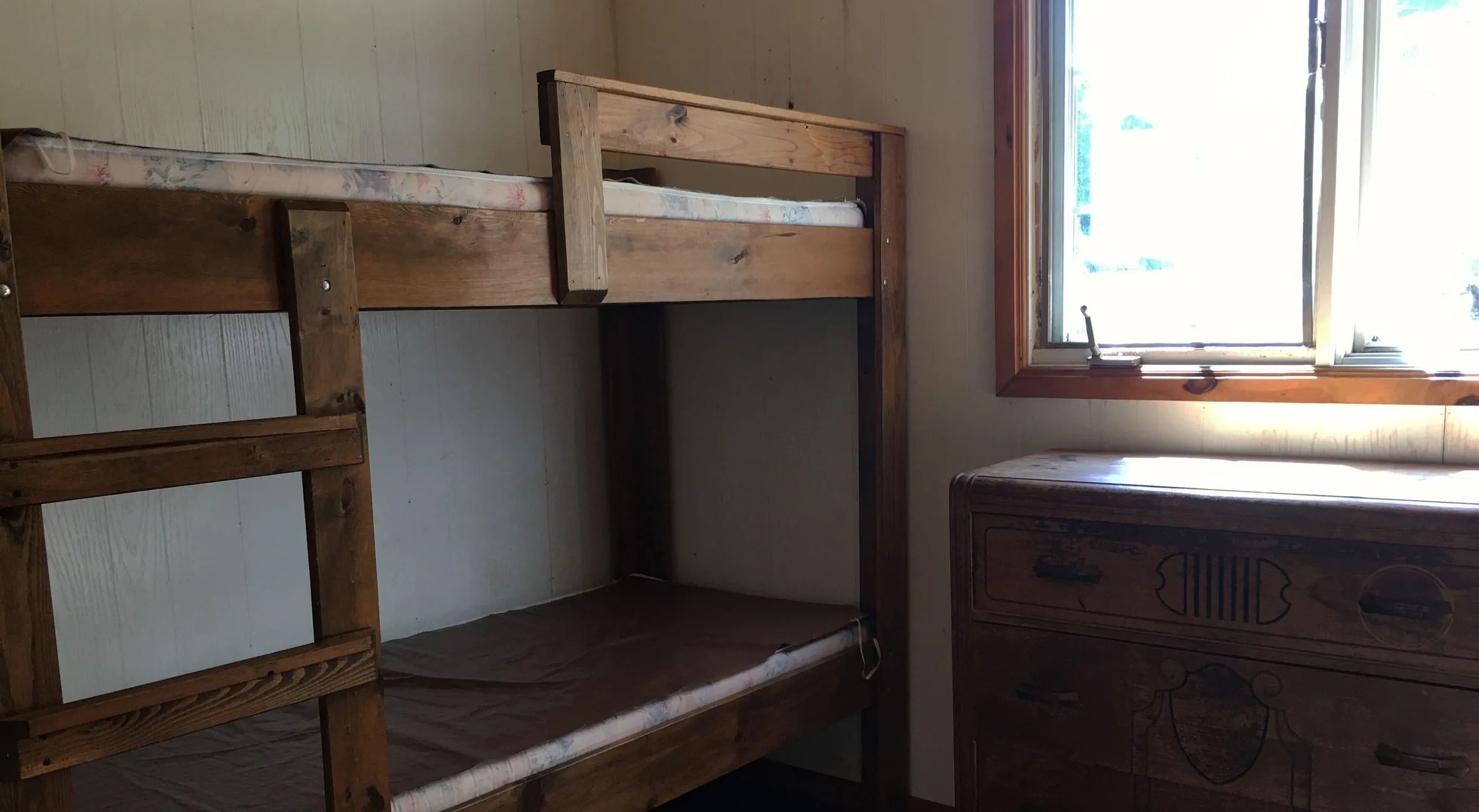 Cabin Alexander — Wapus Pavillon Lodge – Wapus Pavillon Lodge
