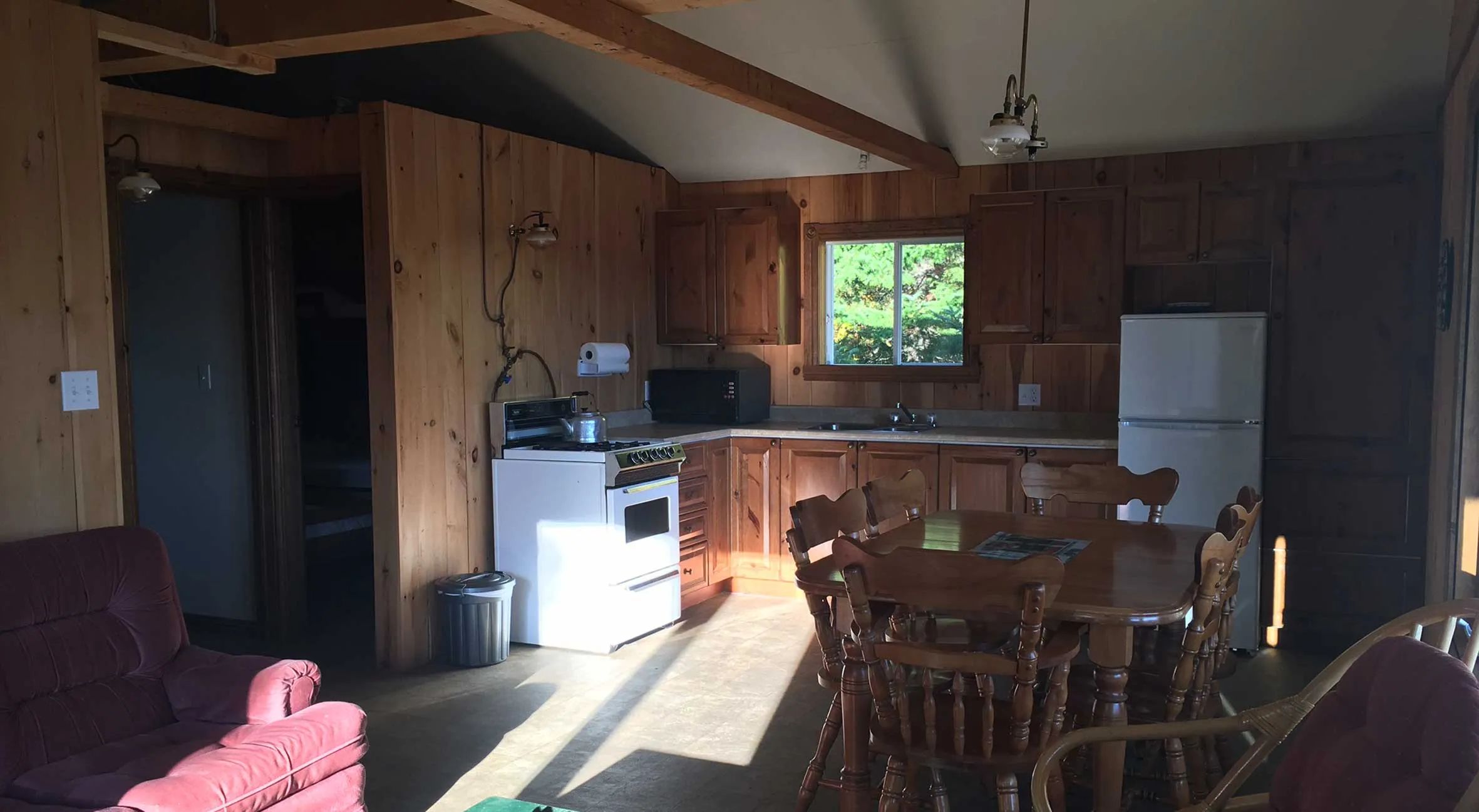 Cabin Avion — Wapus Pavillon Lodge – Wapus Pavillon Lodge