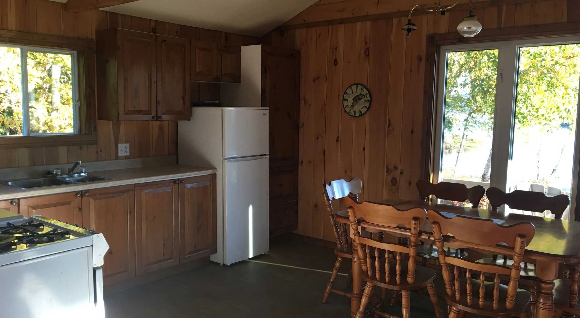 Cabin Avion — Wapus Pavillon Lodge – Wapus Pavillon Lodge