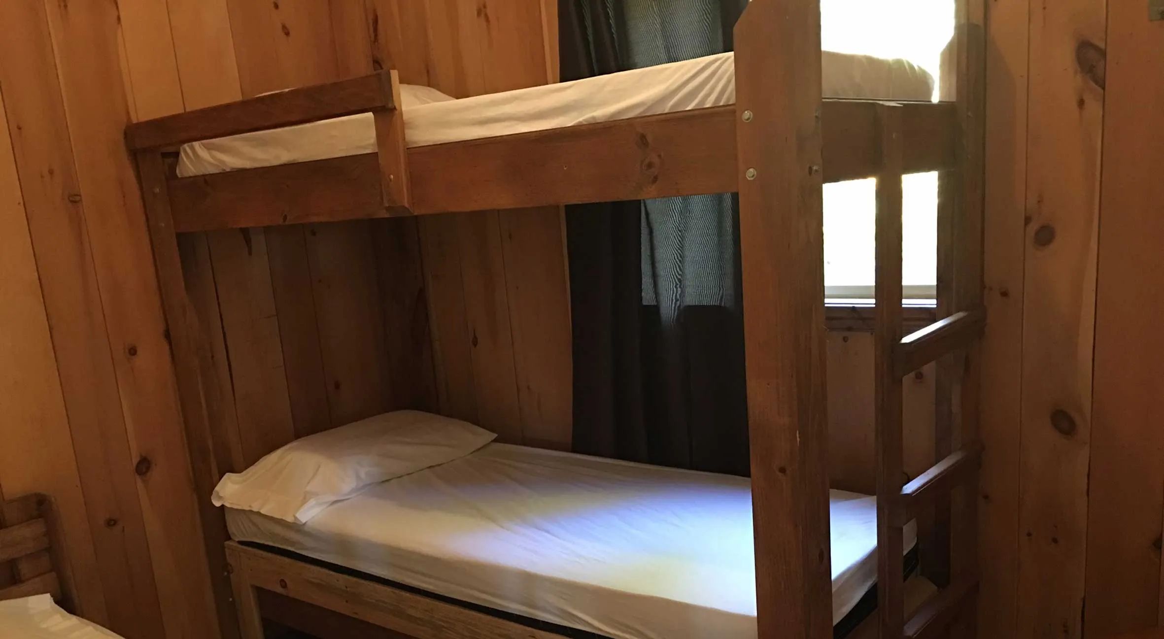 Cabin Avion — Wapus Pavillon Lodge – Wapus Pavillon Lodge