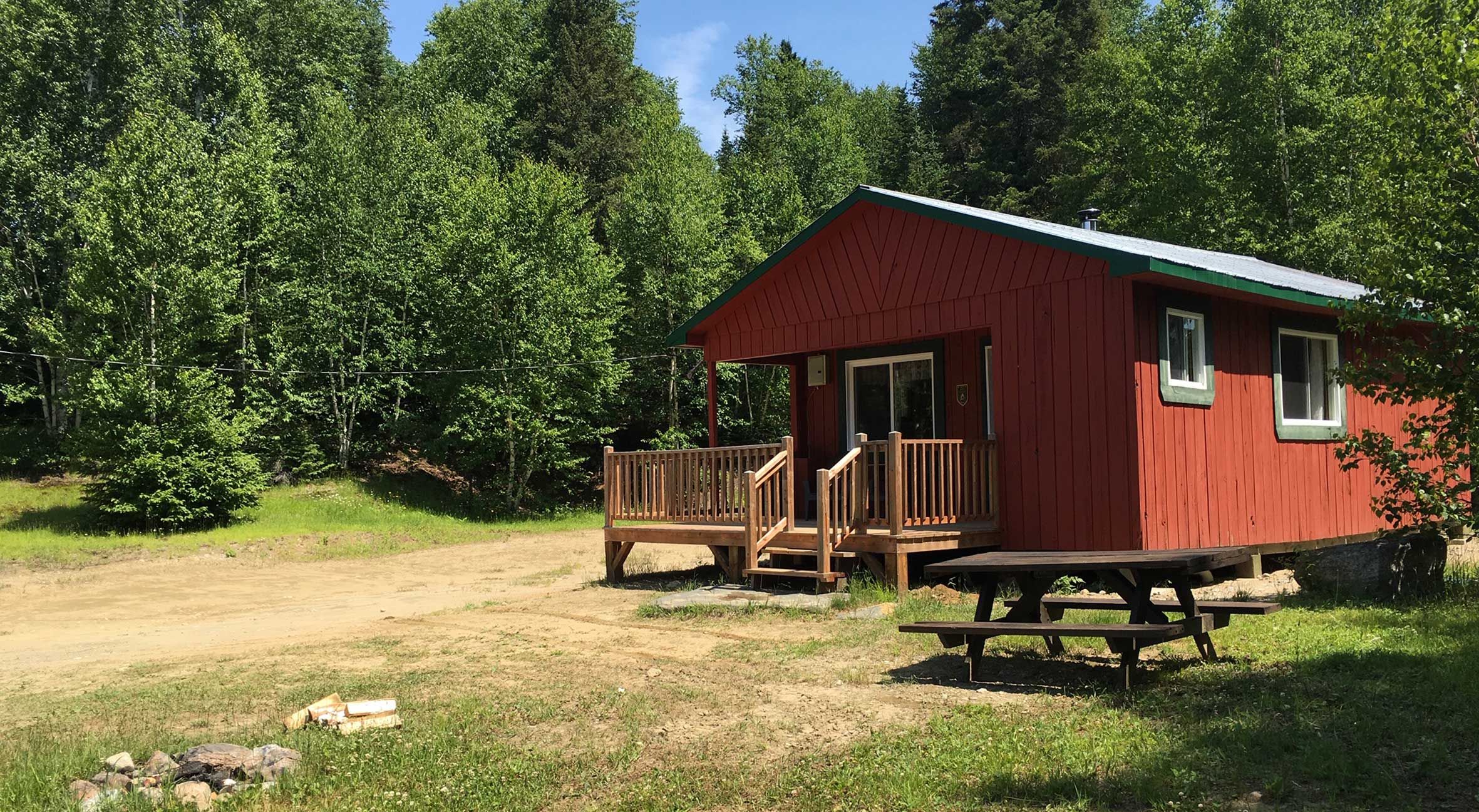 Chalets #3, #4, #5, #7 and #8 – Wapus Pavillon Lodge