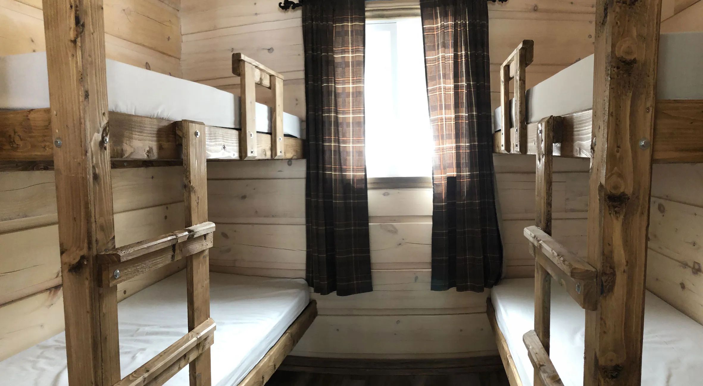 Cabin Pauline (McLennan) — Wapus Pavillon Lodge – Wapus Pavillon Lodge