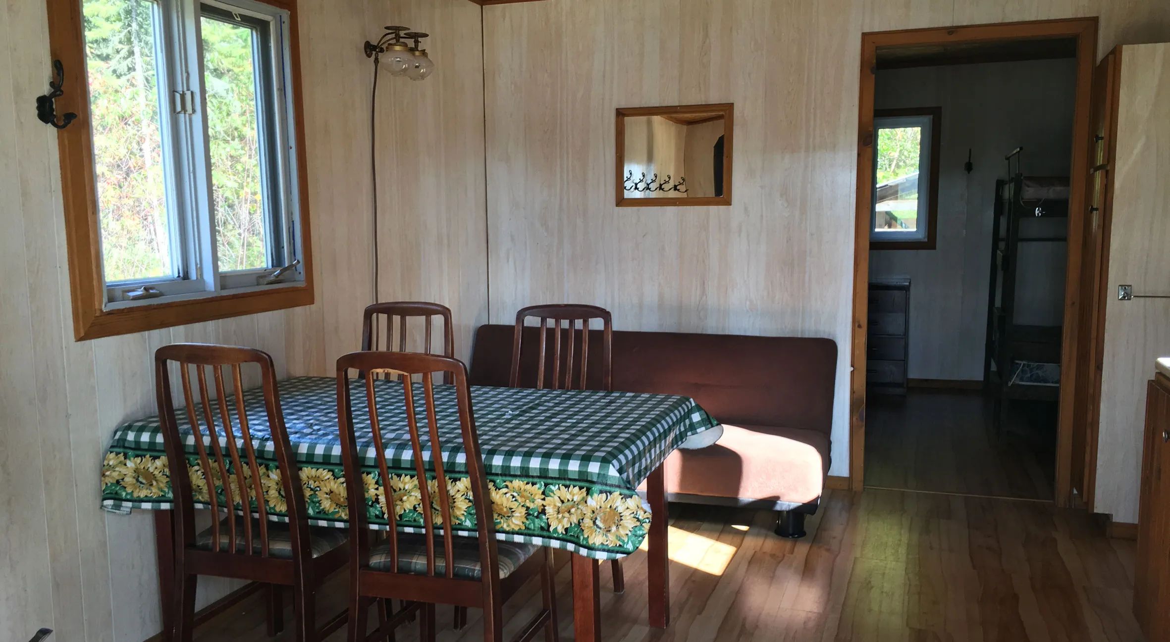 Cabin Poliquin — Wapus Pavillon Lodge – Wapus Pavillon Lodge