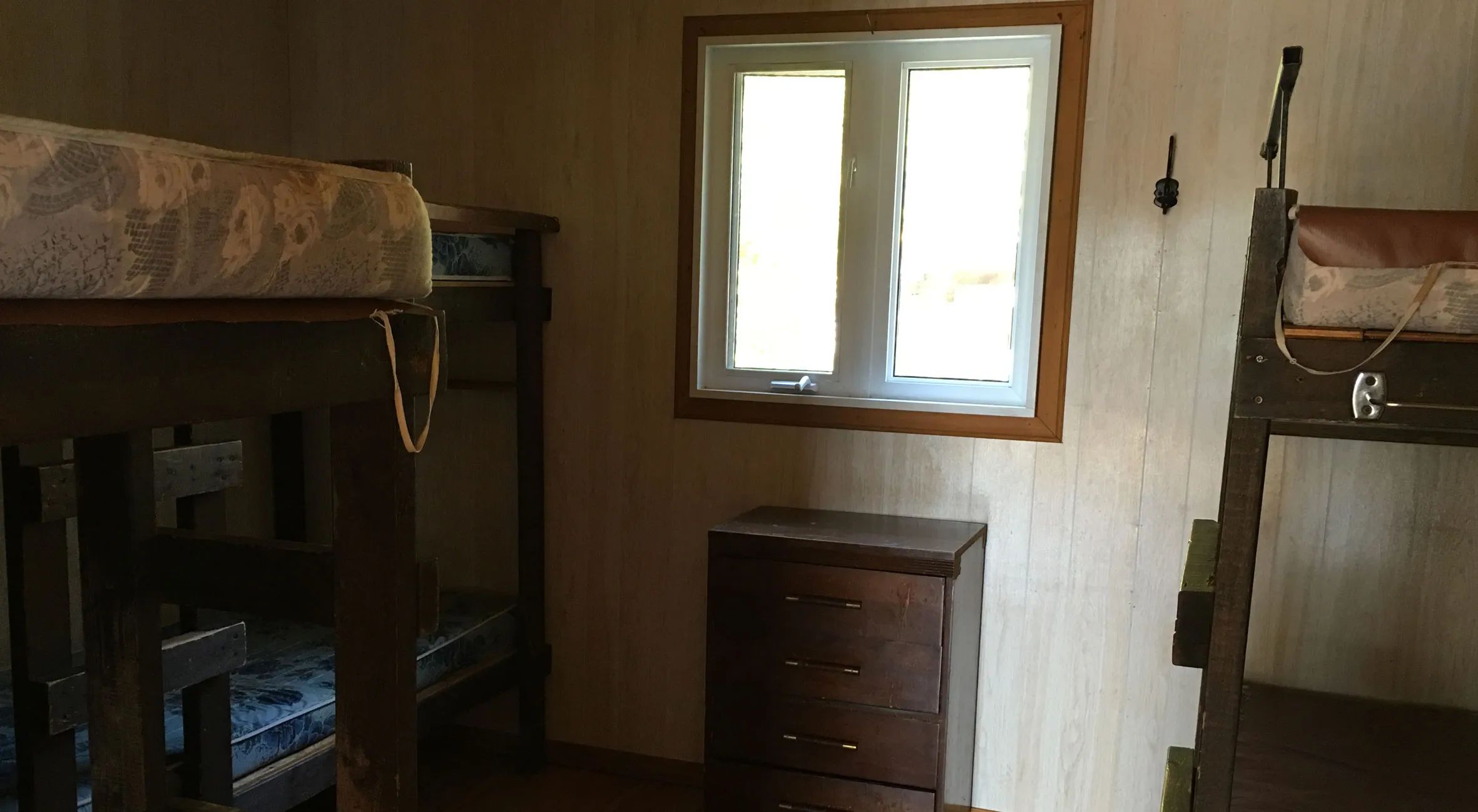 Cabin Poliquin — Wapus Pavillon Lodge – Wapus Pavillon Lodge