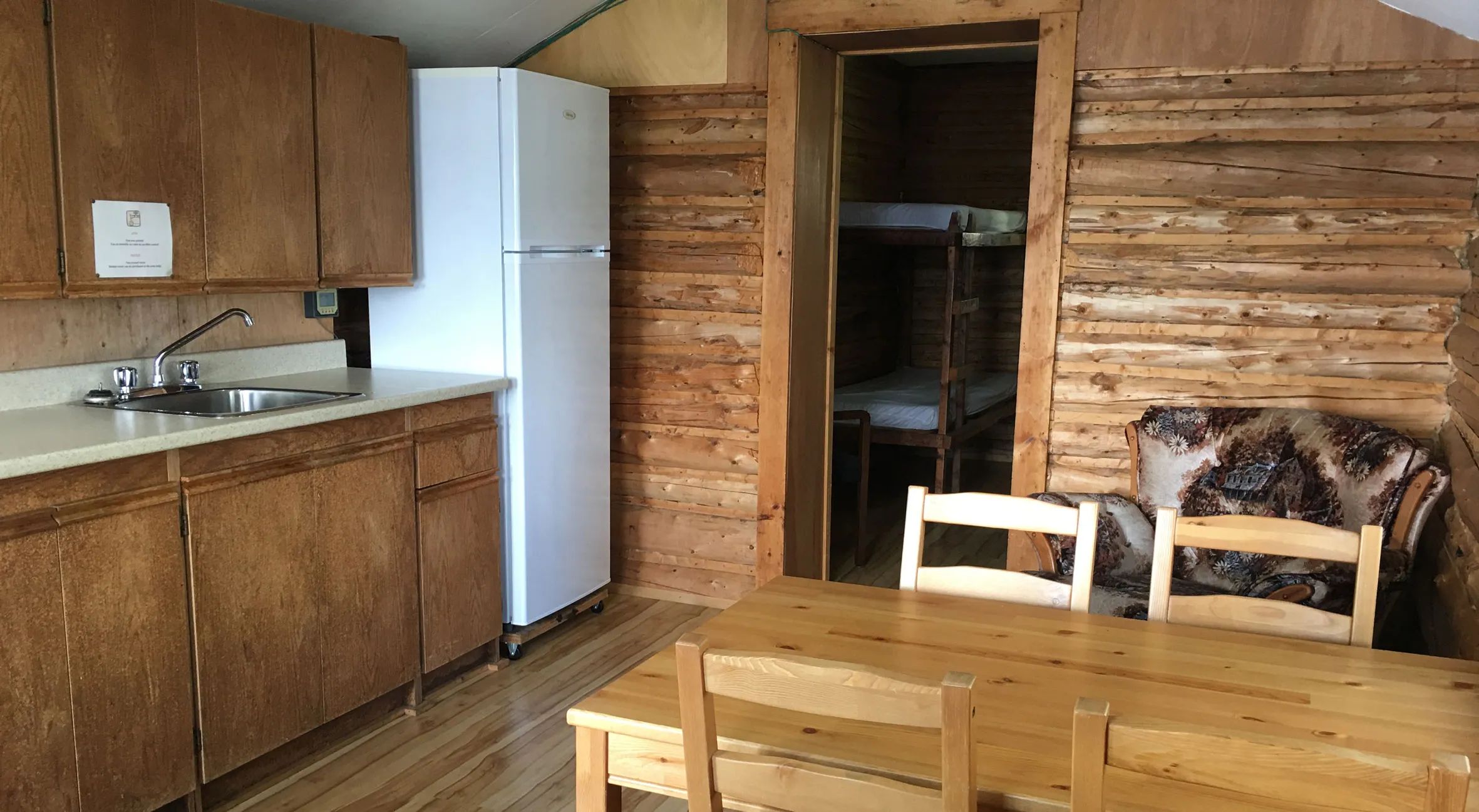 Chalet Sophie (McLennan) — Wapus Pavillon Lodge – Wapus Pavillon Lodge