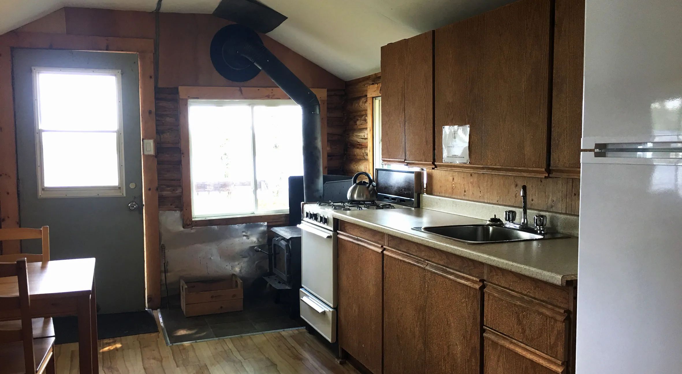 Chalet Sophie (McLennan) — Wapus Pavillon Lodge – Wapus Pavillon Lodge