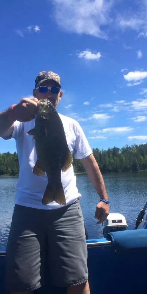 Pêche chez Pourvoirie Anishnabek, Abitibi-Témiscamingue, Québec — photo 2