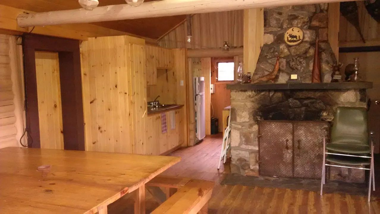 Chalet Pavillon — Pourvoirie Ayapewa – Pourvoirie Ayapewa