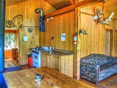 Chalet Soleil levant – Pourvoirie Ayapewa