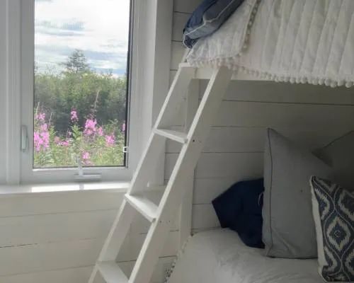 Chalet La Petite Maison — Pourvoirie Baie Johan-Beetz – Pourvoirie Baie Johan-Beetz