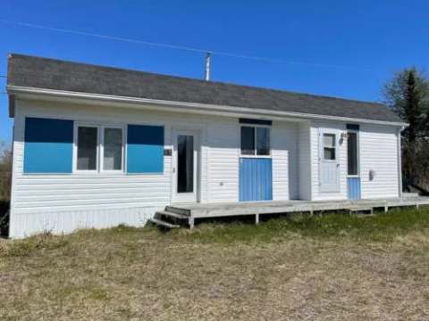 La Petite Maison – Pourvoirie Baie Johan-Beetz
