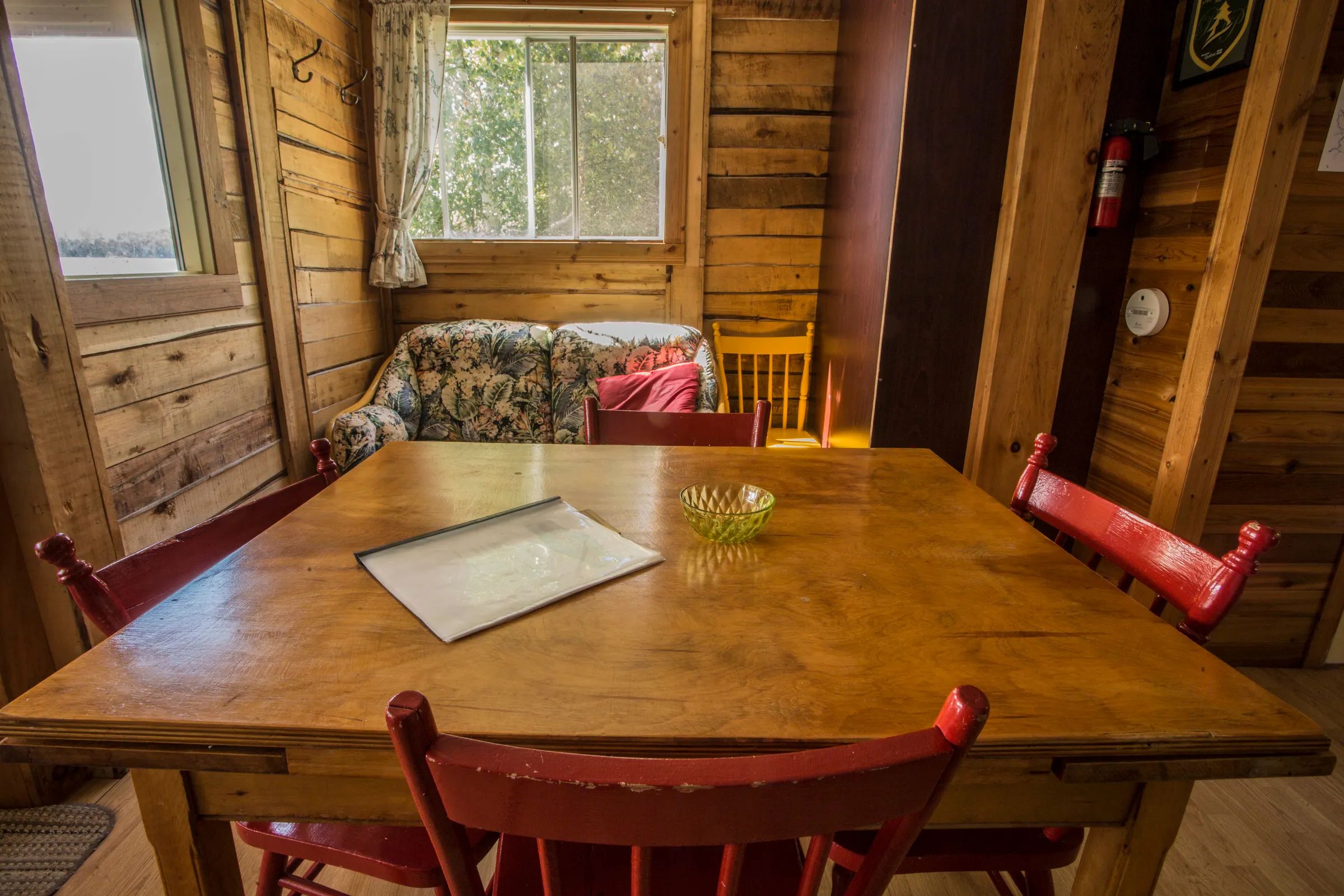 Cabin Le Bec-Scie et Le Huard — Pourvoirie Baie-Sainte-Catherine – Pourvoirie Baie-Sainte-Catherine