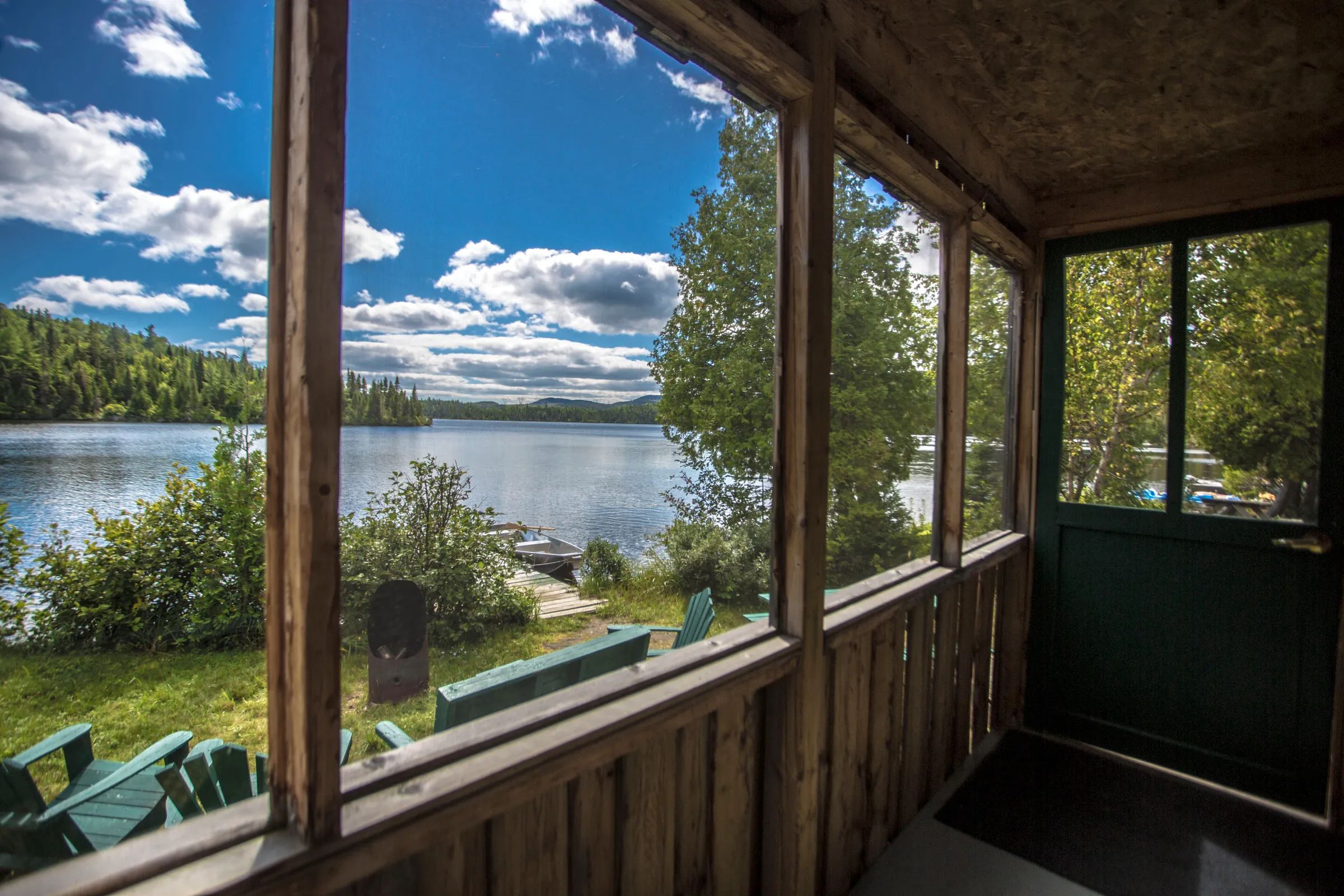 Chalet Le Jaseur — Pourvoirie Baie-Sainte-Catherine – Pourvoirie Baie-Sainte-Catherine