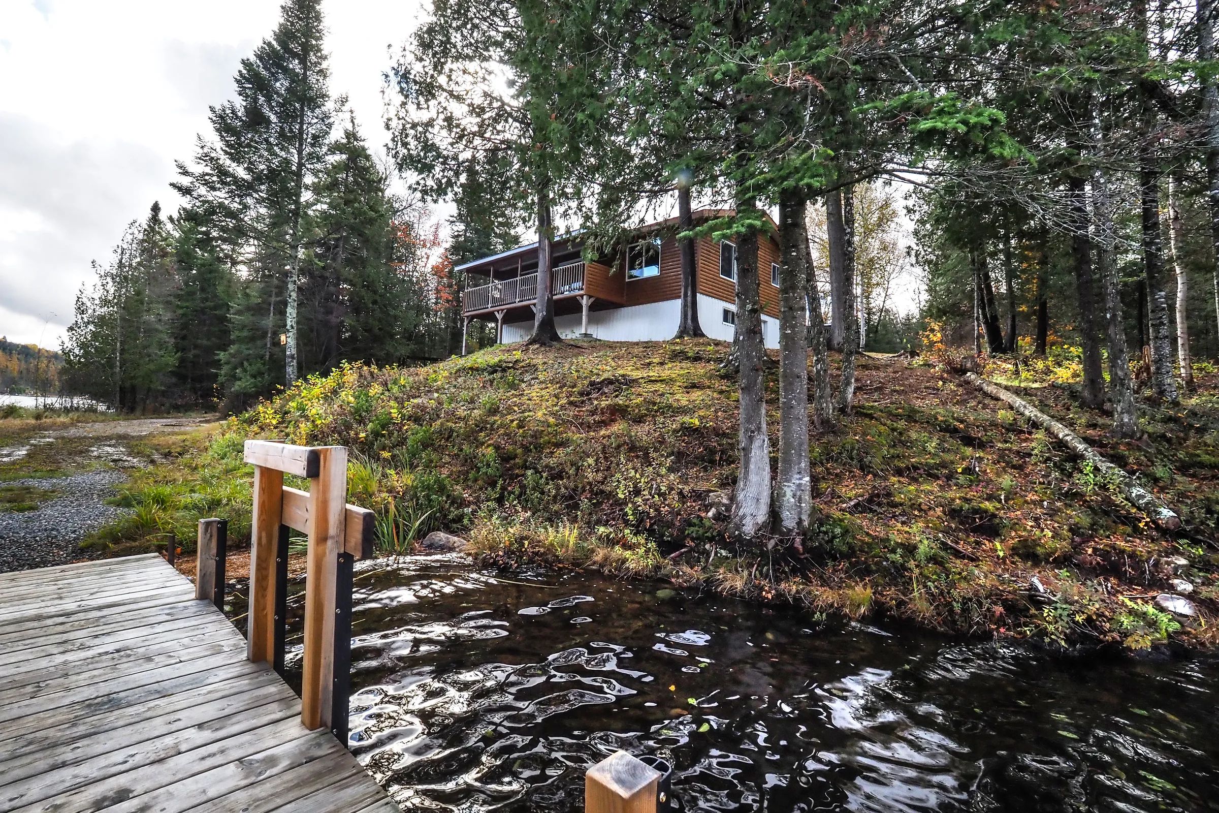 Cabin Superior Chalet #1 — Pourvoirie Baroux – Pourvoirie Baroux