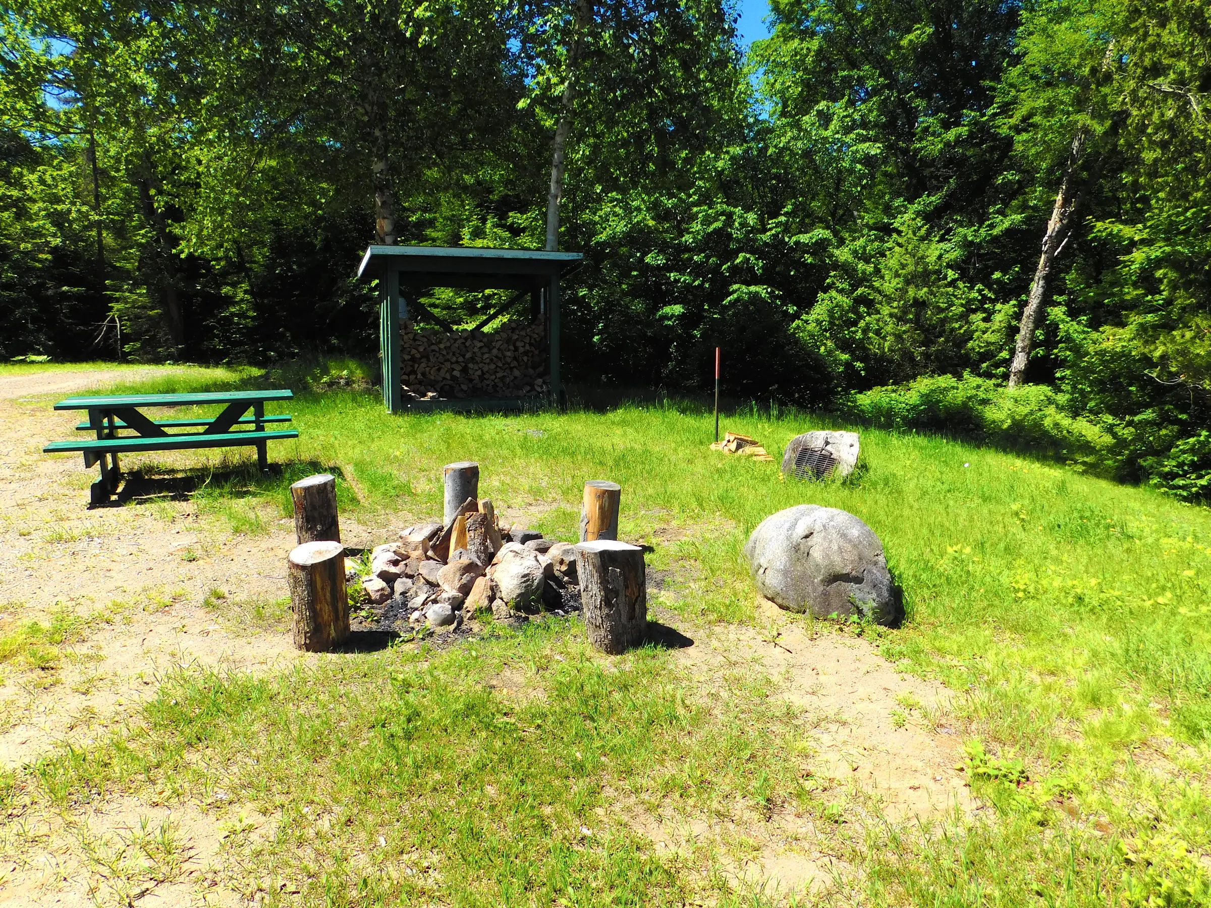 Cabin Superior Chalet #1 — Pourvoirie Baroux – Pourvoirie Baroux