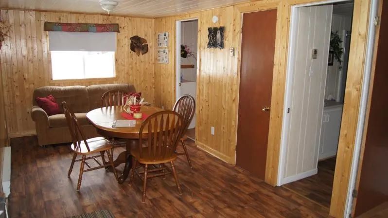 CABIN 6 — Pourvoirie du Barrage Gouin et du Magnan – Pourvoirie du Barrage Gouin et du Magnan