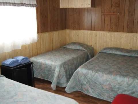 CABIN 8 – Pourvoirie du Barrage Gouin et du Magnan