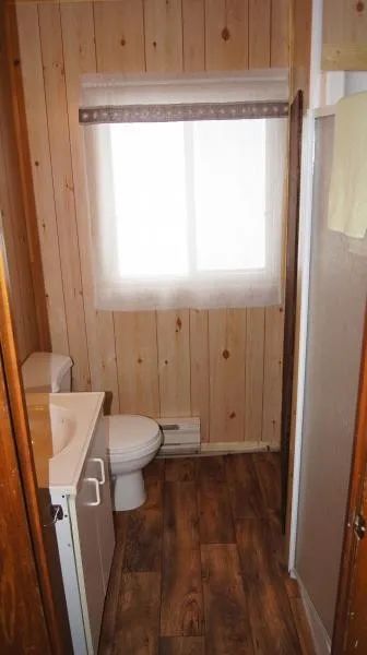 CABIN 8 — Pourvoirie du Barrage Gouin et du Magnan – Pourvoirie du Barrage Gouin et du Magnan