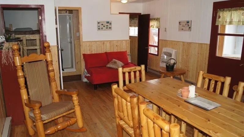 CHALET 9 — Pourvoirie du Barrage Gouin et du Magnan – Pourvoirie du Barrage Gouin et du Magnan