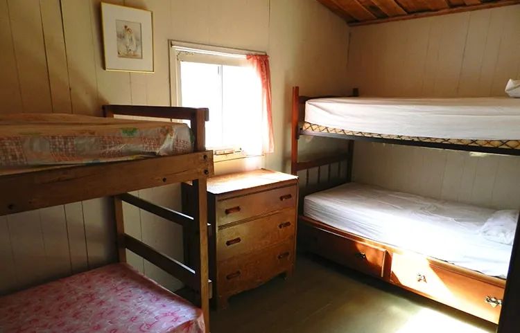 CRUSOÉ CABIN – Pourvoiriela Reserve Boismenu