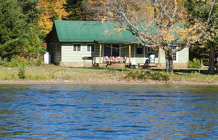 CHALET LE HURON – Pourvoirie la Réserve Boismenu