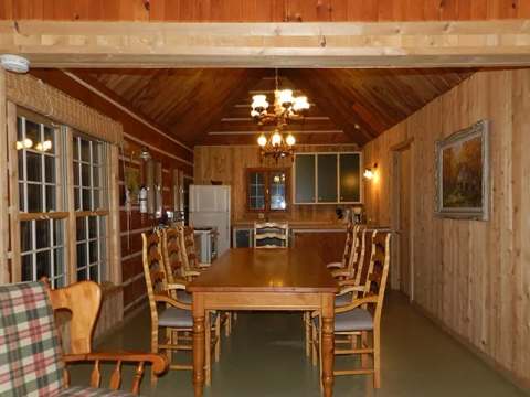 THE HURON CABIN – Pourvoiriela Reserve Boismenu